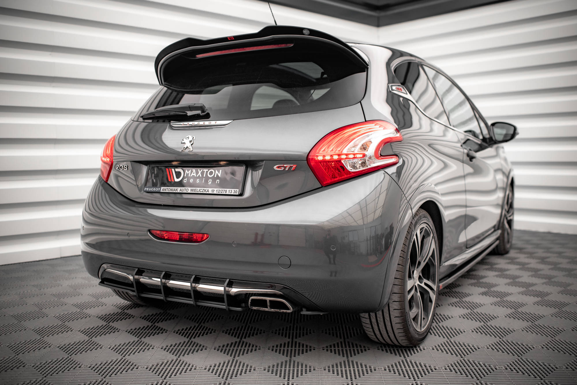 pol_po_Street-Pro-Rear-Diffuser-Peugeot-208-GTi-Mk1-16153_4jpg - OPSHOLDERS