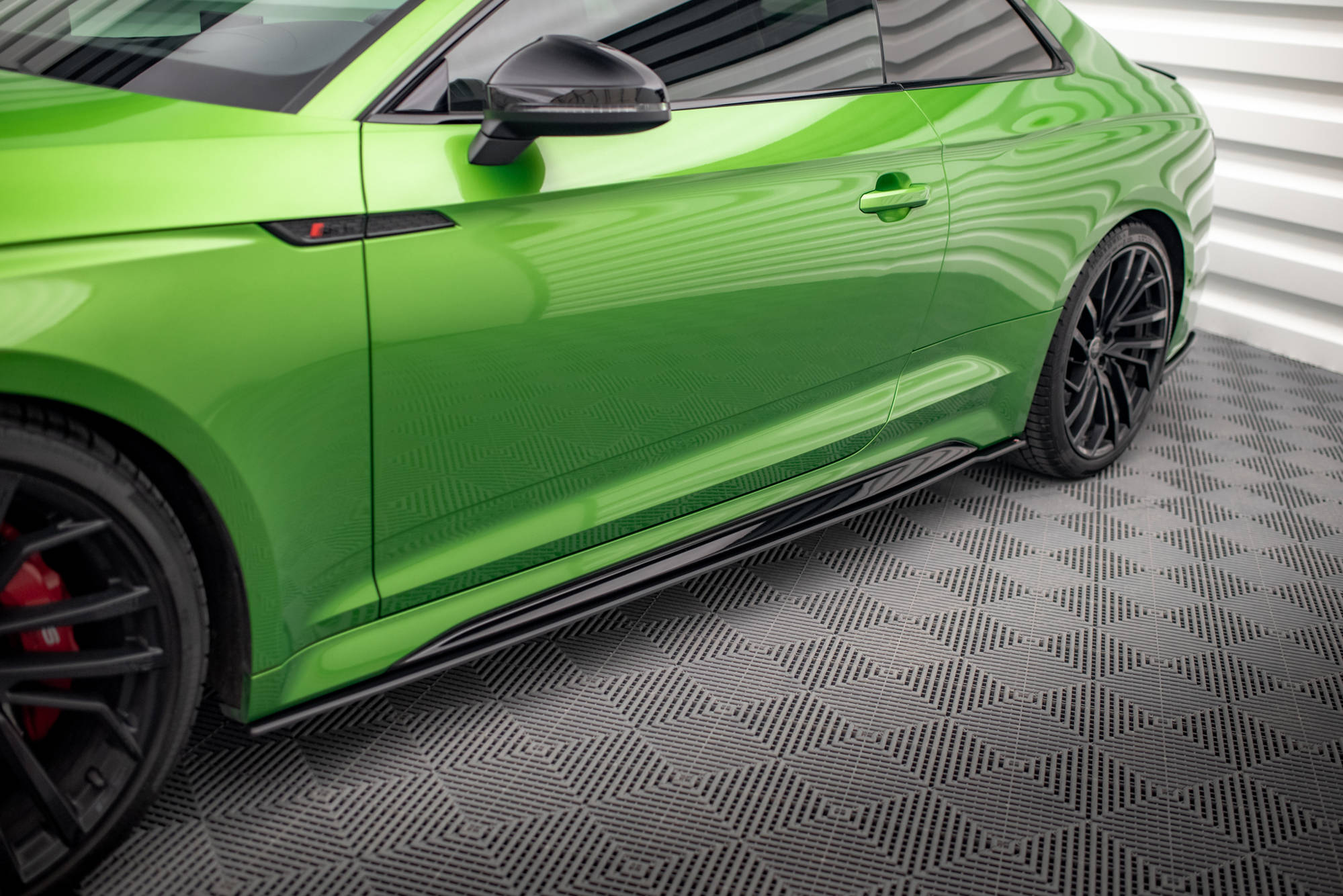 pol_po_Street-Pro-Side-Skirts-Diffusers-Audi-RS5-Coupe-F5-Facelift-16252_6jpg - OPSHOLDERS