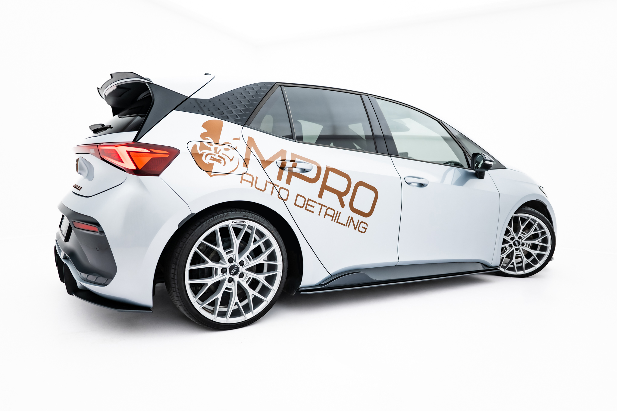 pol_po_Street-Pro-Side-Skirts-Diffusers-Cupra-Born-Mk1-23580_3jpg - OPSHOLDERS