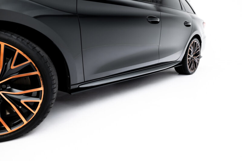 pol_po_Street-Pro-Side-Skirts-Diffusers-Cupra-Leon-ST-Hatchback-Aero-Mk1-Mk1-Facelift-23325_3jpg - OPSHOLDERS