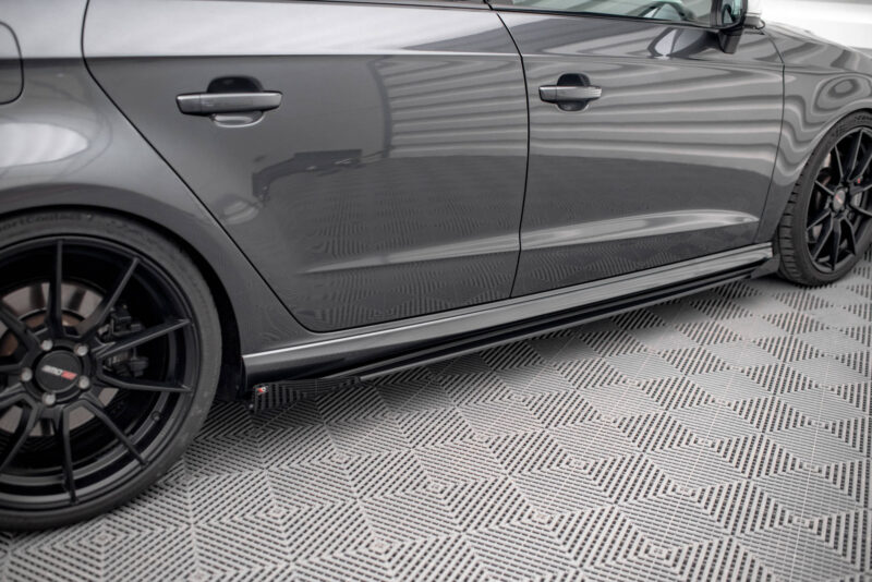 pol_po_Street-Pro-Side-Skirts-Diffusers-Flaps-Audi-S3-A3-S-Line-Sportback-8V-Facelift-16274_4jpg - OPSHOLDERS