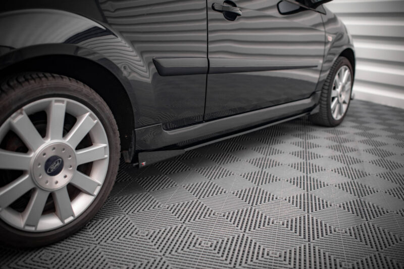 pol_po_Street-Pro-Side-Skirts-Diffusers-Flaps-Ford-Fiesta-ST-Mk6-16864_4jpg - OPSHOLDERS