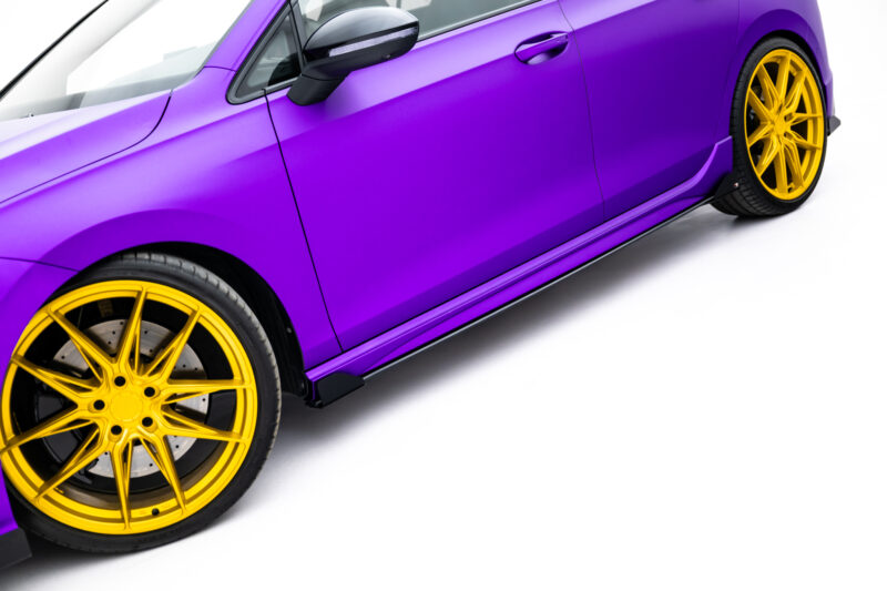 pol_po_Street-Pro-Side-Skirts-Diffusers-Flaps-Volkswagen-Golf-R-Hatchback-Mk8-Mk8-Facelift-23057_5jpg - OPSHOLDERS