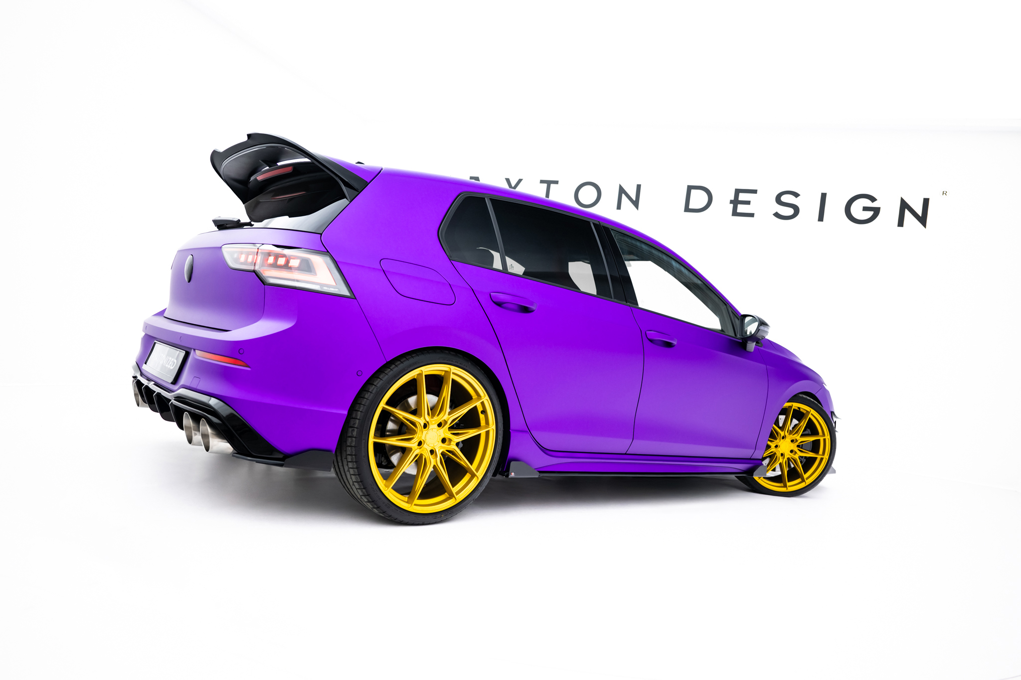 pol_po_Street-Pro-Side-Skirts-Diffusers-Flaps-Volkswagen-Golf-R-Hatchback-Mk8-Mk8-Facelift-23057_7jpg - OPSHOLDERS