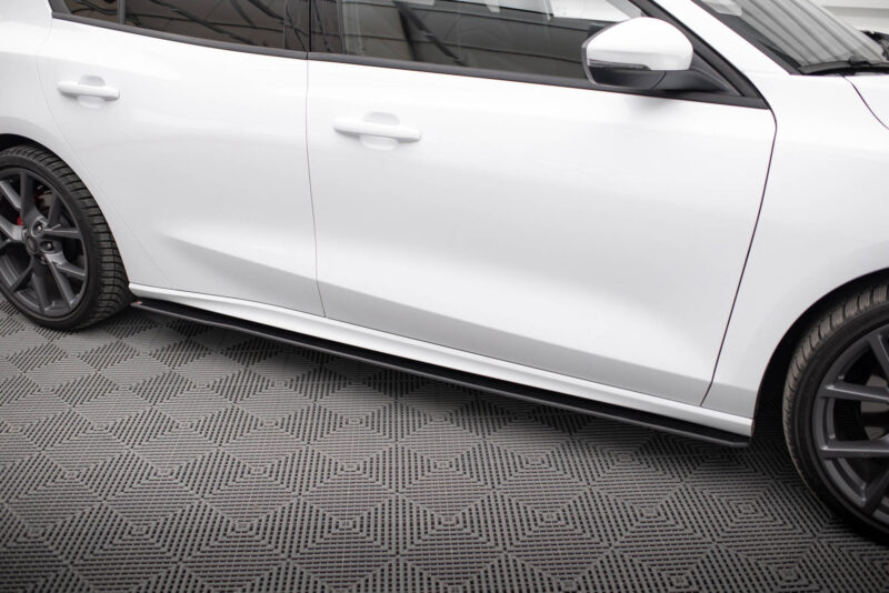 pol_po_Street-Pro-Side-Skirts-Diffusers-Ford-Focus-ST-ST-Line-Mk4-10041_10jpg - OPSHOLDERS