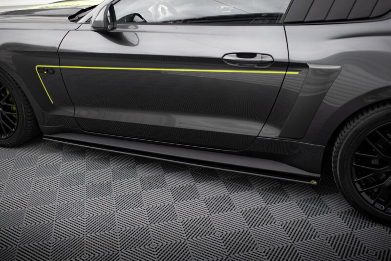 pol_po_Street-Pro-Side-Skirts-Diffusers-Ford-Mustang-GT-Mk6-20491_4jpg - OPSHOLDERS