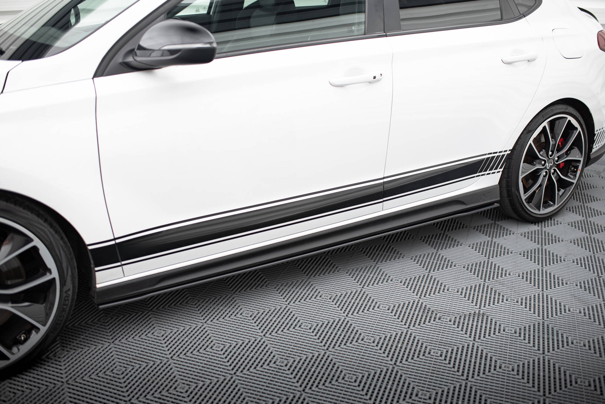 pol_po_Street-Pro-Side-Skirts-Diffusers-V-1-Hyundai-I30-N-N-Line-Hatchback-Fastback-Mk3-Mk3-Facelift-9839_3jpg - OPSHOLDERS