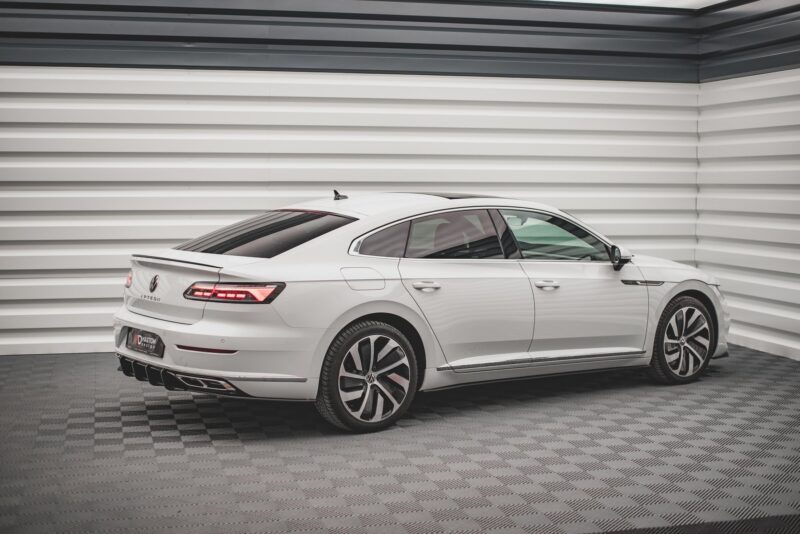 pol_po_Street-Pro-Side-Skirts-Diffusers-V-1-Volkswagen-Arteon-R-R-Line-Sedan-Shooting-Brake-Mk1-Facelift-13509_4jpg - OPSHOLDERS