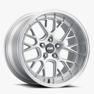 ESR Wheels CS11 18x9.5 5x100 ET22 Hyper Silver w/ Machined Lip 89550022 CS11HS-ML