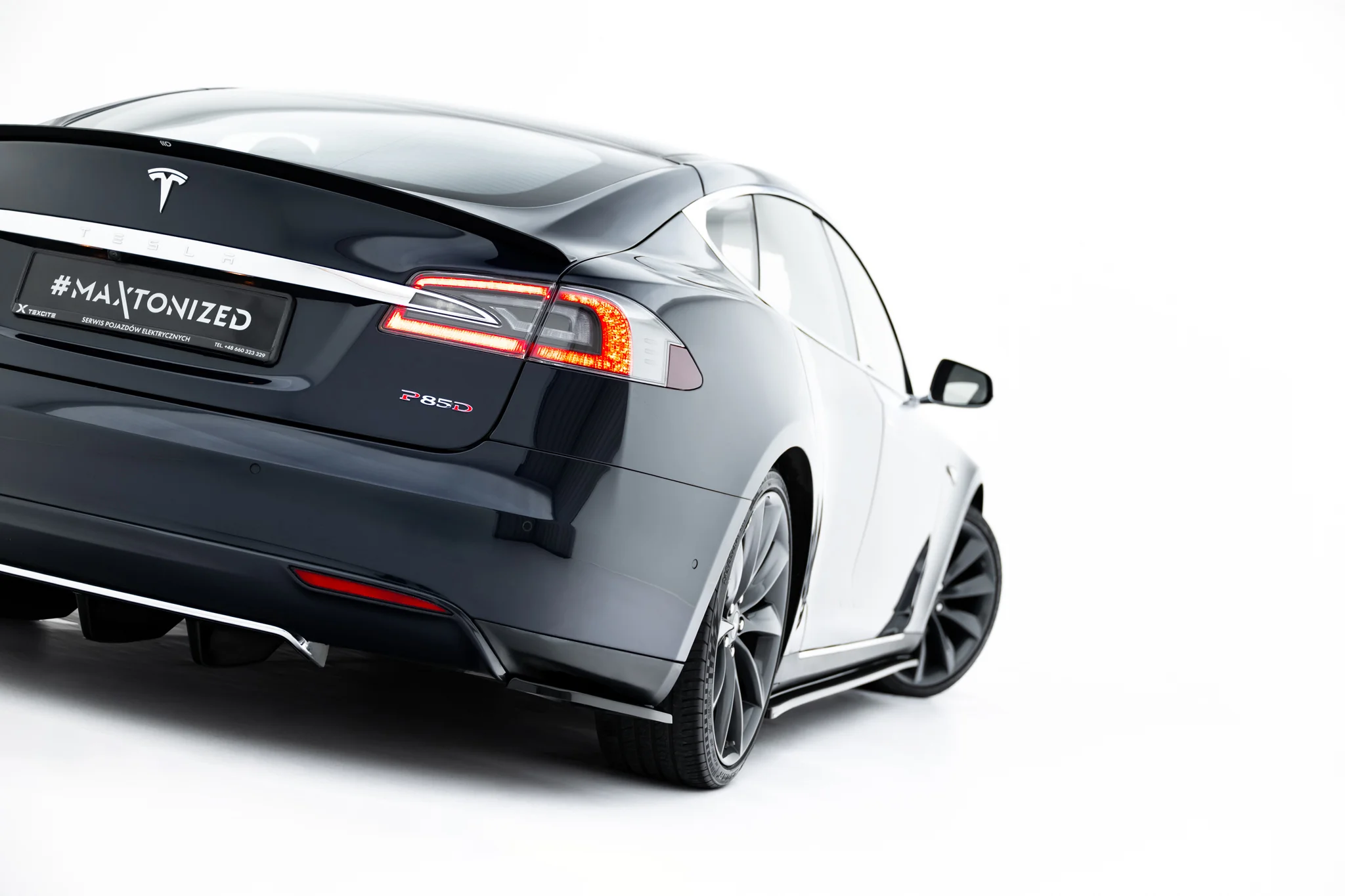pol_po_Rear-Side-Splitters-V-1-Tesla-Model-S-Mk1-23944_4webp - OPSHOLDERS