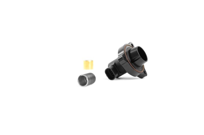 55032056429_158df28fad_kjpg - OPSHOLDERS Close-up of a black plastic automotive connector with orange seal, plus a grey threaded nut and small brass spacer nearby.