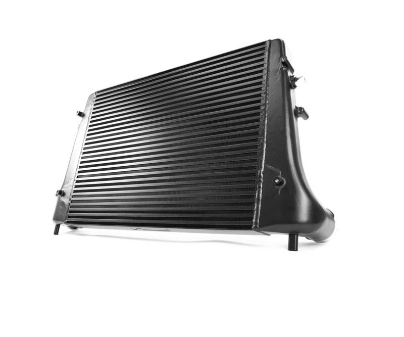 55037178873_5e0bb1c754_kjpg - OPSHOLDERS Car radiator with black finned core and plastic end tanks on a white background.
