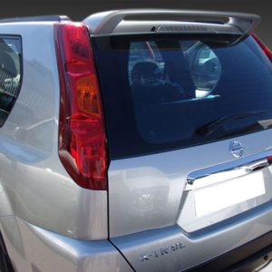 Silver Nissan X-Trail rear view showing hatch, rear window, and vertical taillights on a gradient background.