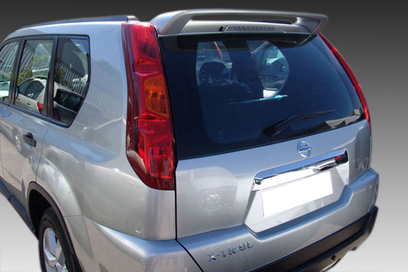 A-325_1jpg - OPSHOLDERS Silver Nissan X-Trail rear view showing hatch, rear window, and vertical taillights on a gradient background.