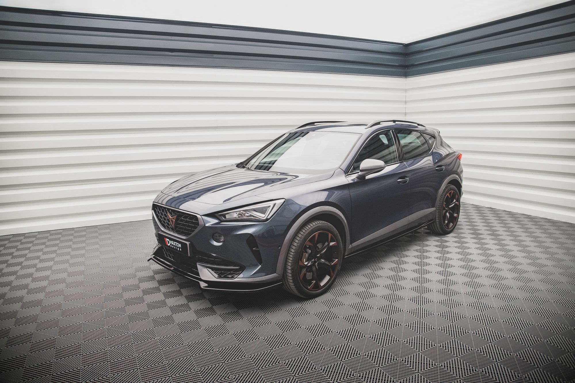 pol_po_Front-Splitter-V-3-suitable-for-Cupra-Formentor-12407_4jpg - OPSHOLDERS