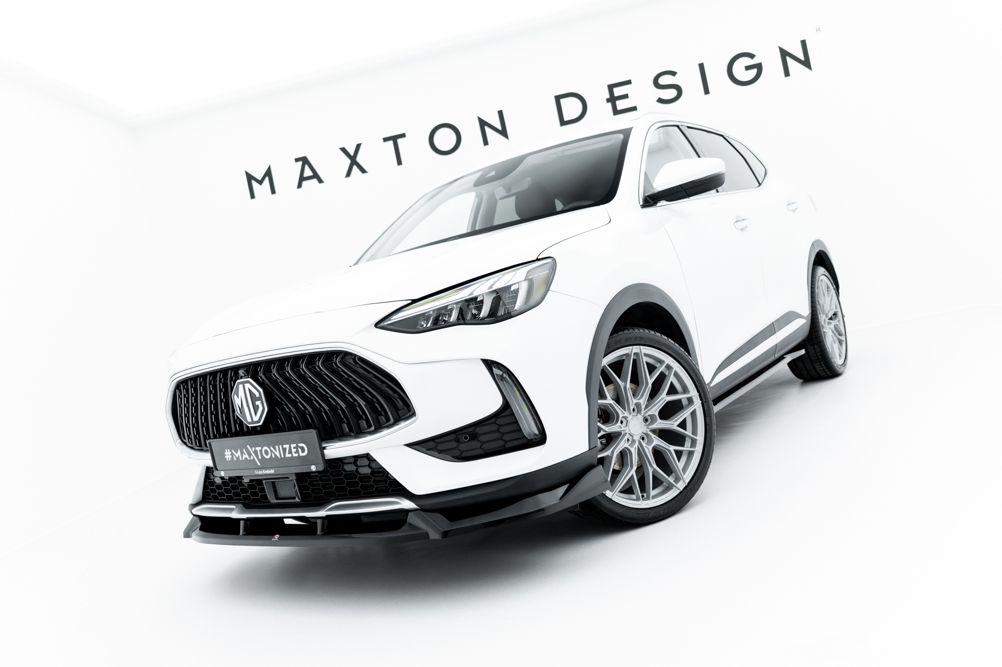 pol_po_Front-Splitter-suitable-for-MG-HS-Mk1-Facelift-23119_5jpg - OPSHOLDERS