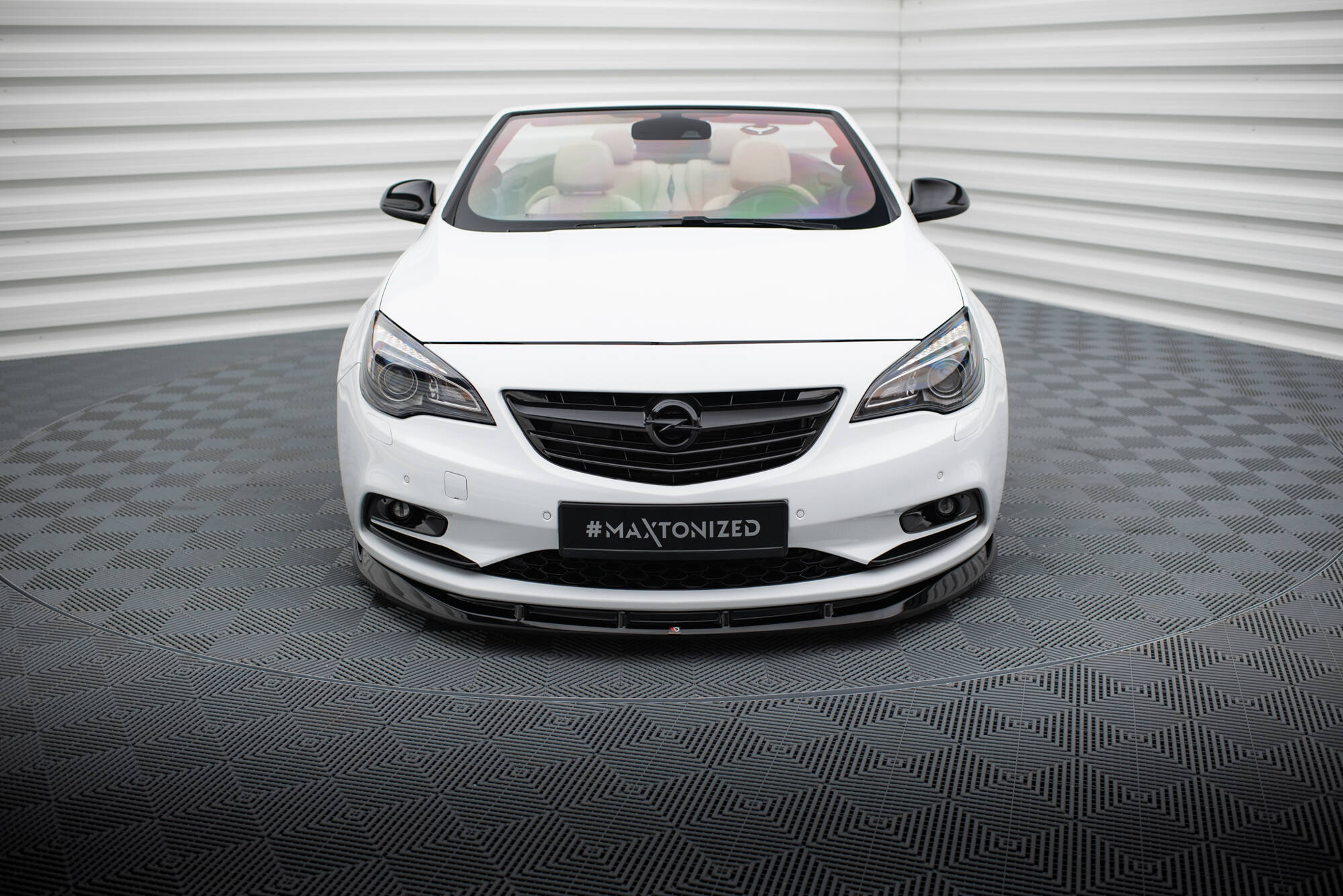 pol_po_Front-Splitter-suitable-for-Opel-Cascada-20813_4jpg - OPSHOLDERS