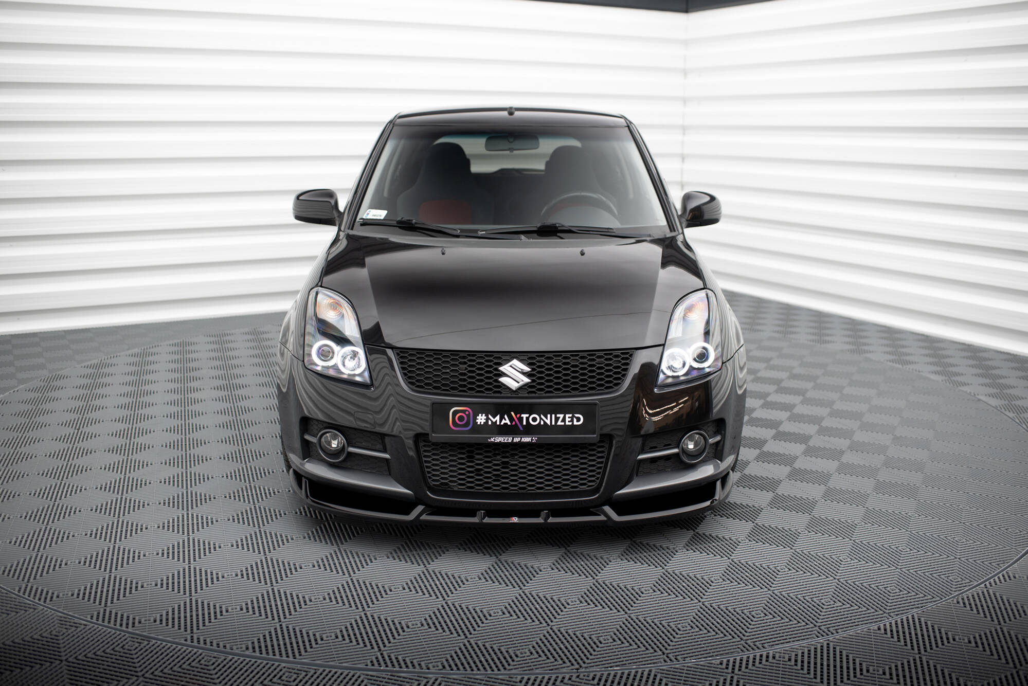 pol_po_Front-Splitter-suitable-for-Suzuki-Swift-Sport-Mk4-19602_2jpg - OPSHOLDERS